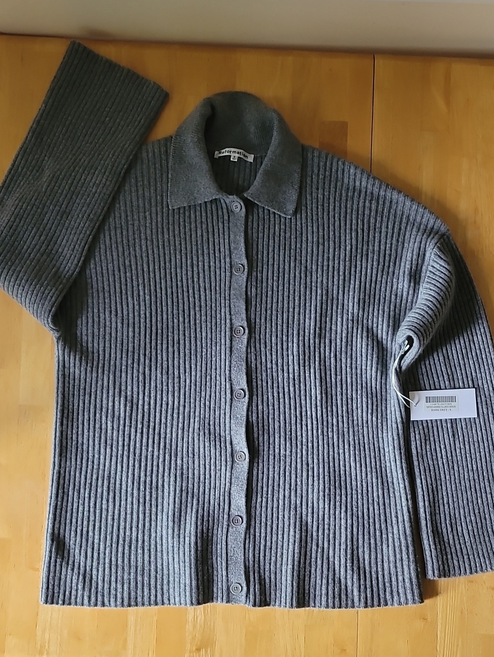 Reformation Fantino Cashmere Cardigan - Picture 2 of 11